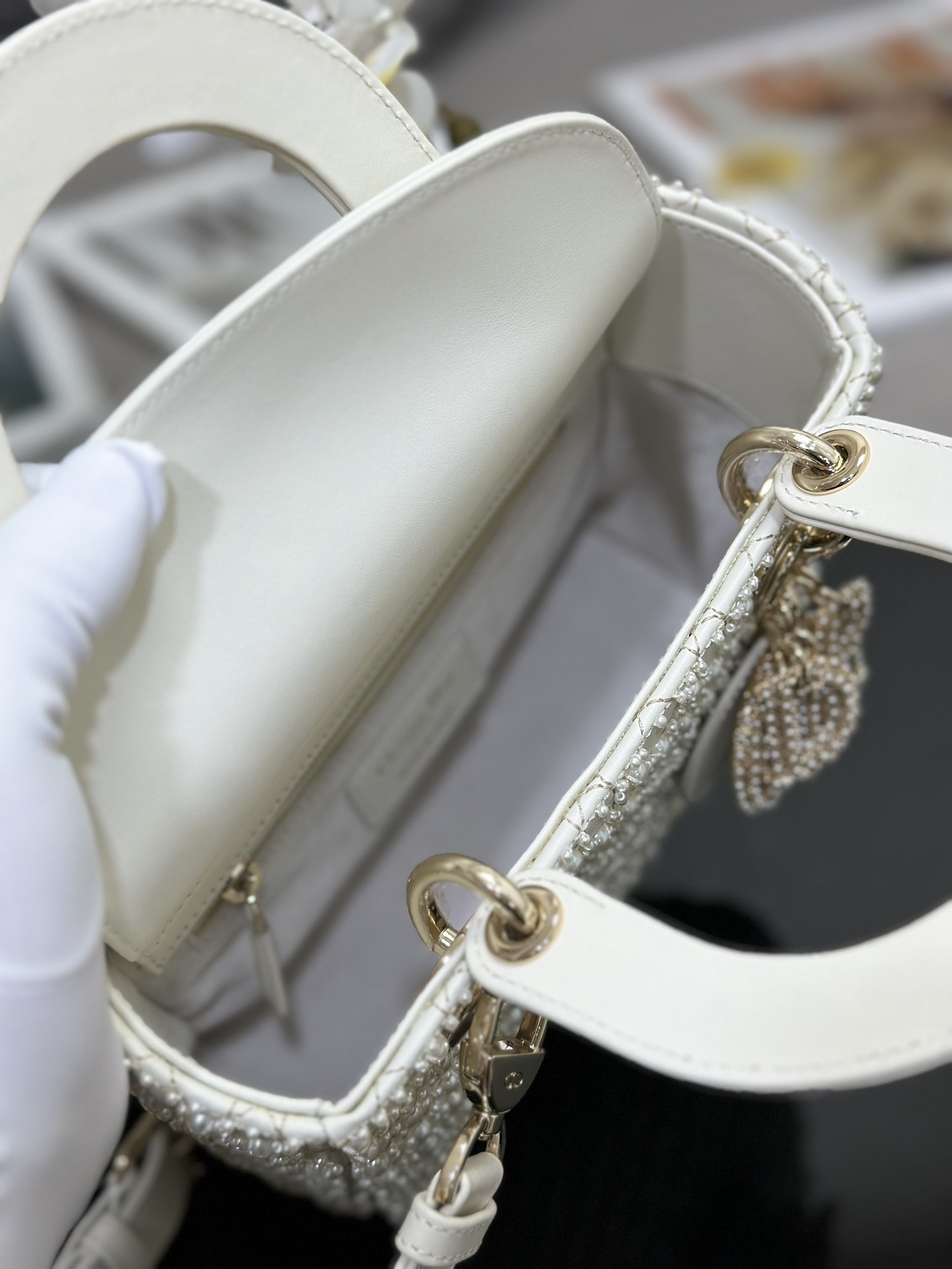 DR Shoulder bag M0538 20x16.5x8cm