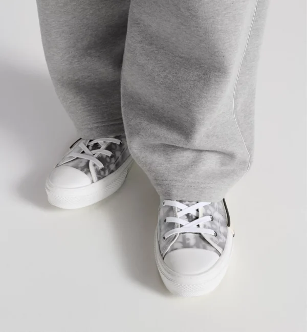 DR B23 League High – White and Black