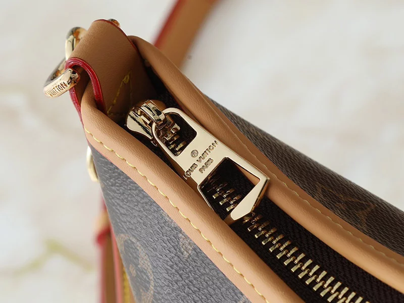 Fashion 8.1″x6.7″x3.1″ Genuine Leather Crossesbody bag with Adjustable straps BB-9211029