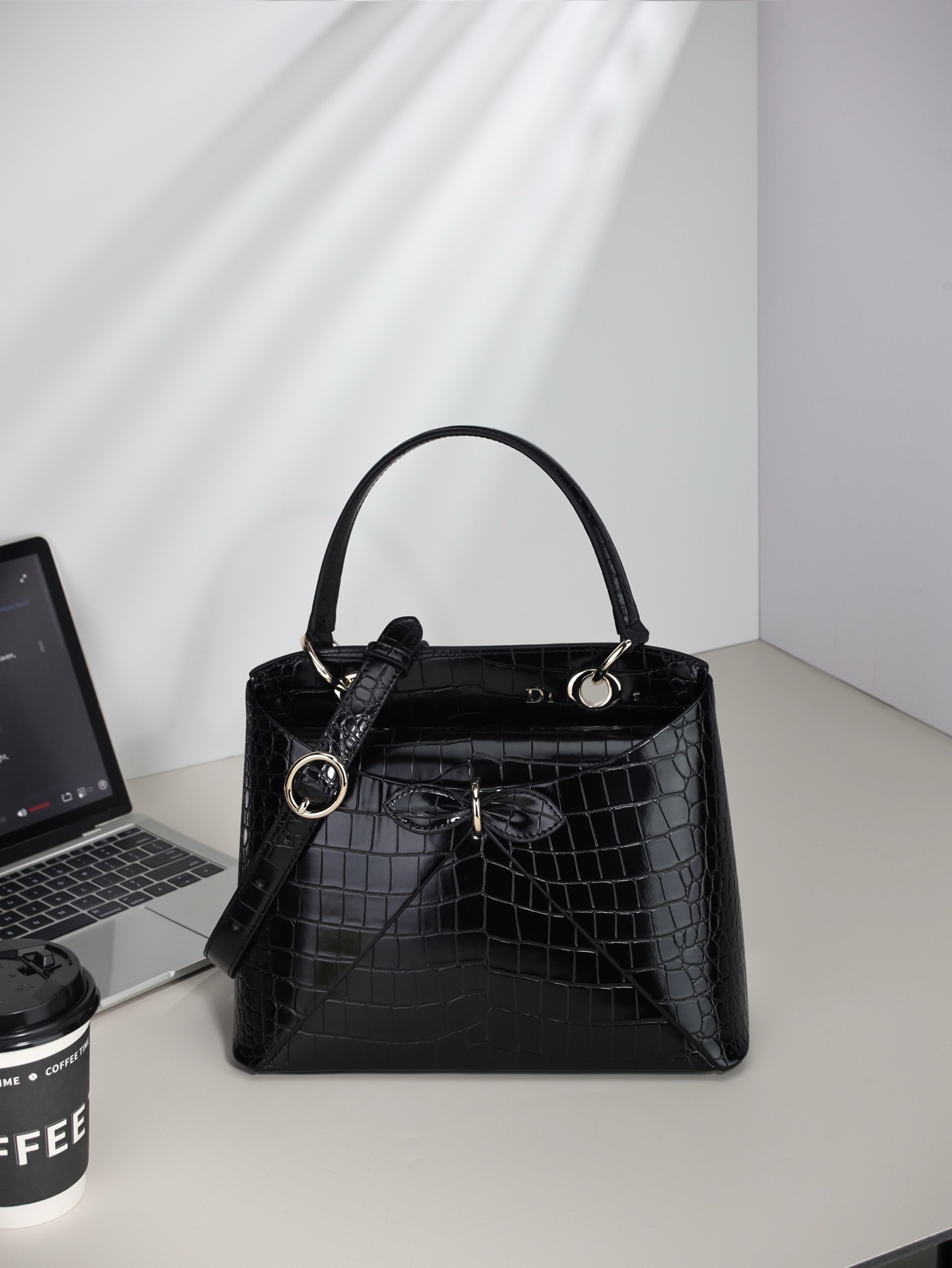 DR Handbag 28x10x22cm（Multiple colors）