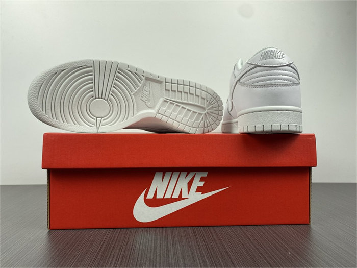 NK Dunk Low Triple White DD1503-109