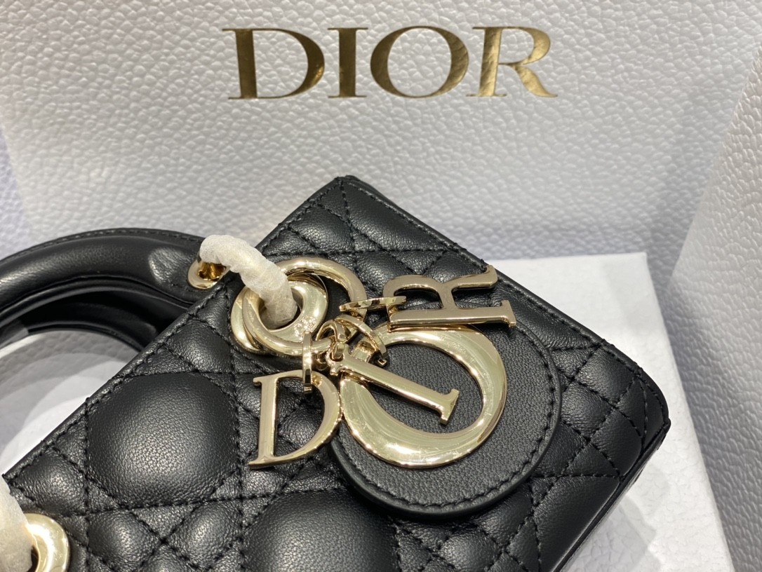 DR Lady D-Joy Handbag 16.5x10x6cm