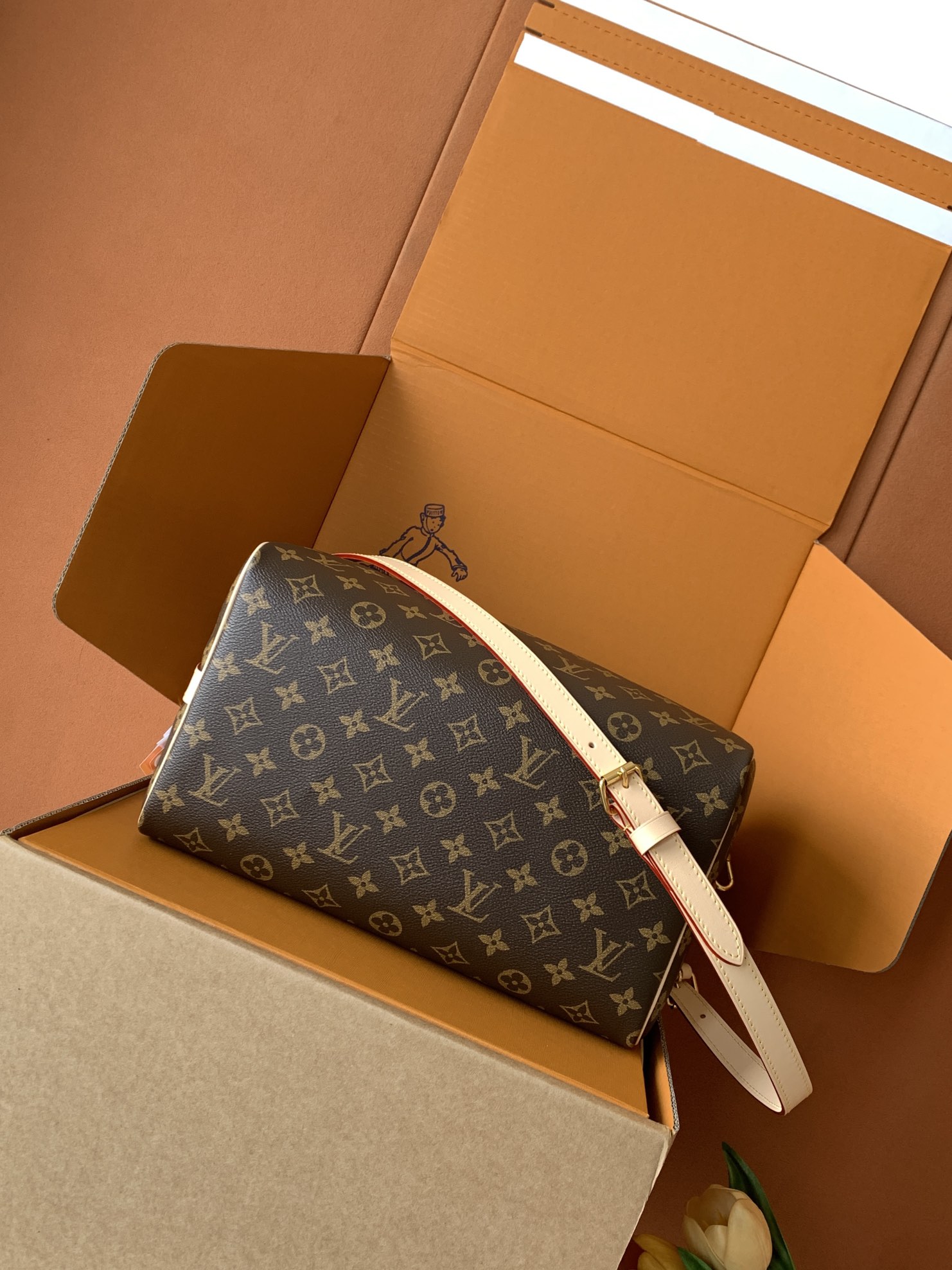 Louis Vuitton Speedy Bandoulière 30 Women Bag M46980