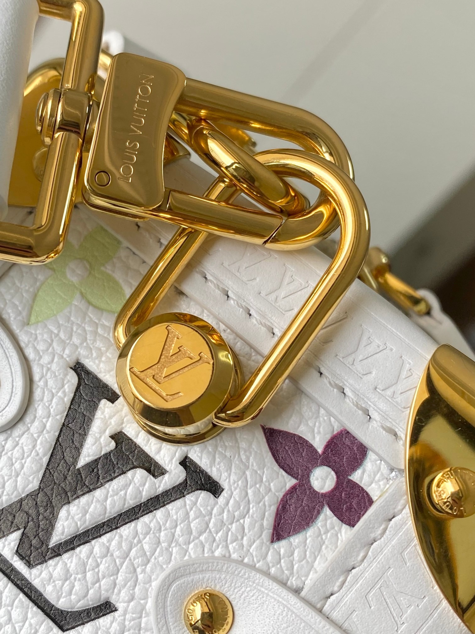 LV women's crossbody bag M14046 23.5x16x8.5cm