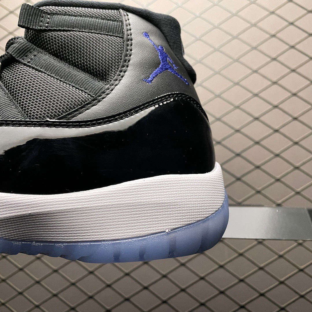JRD 11 Retro Space Jam 378037-003