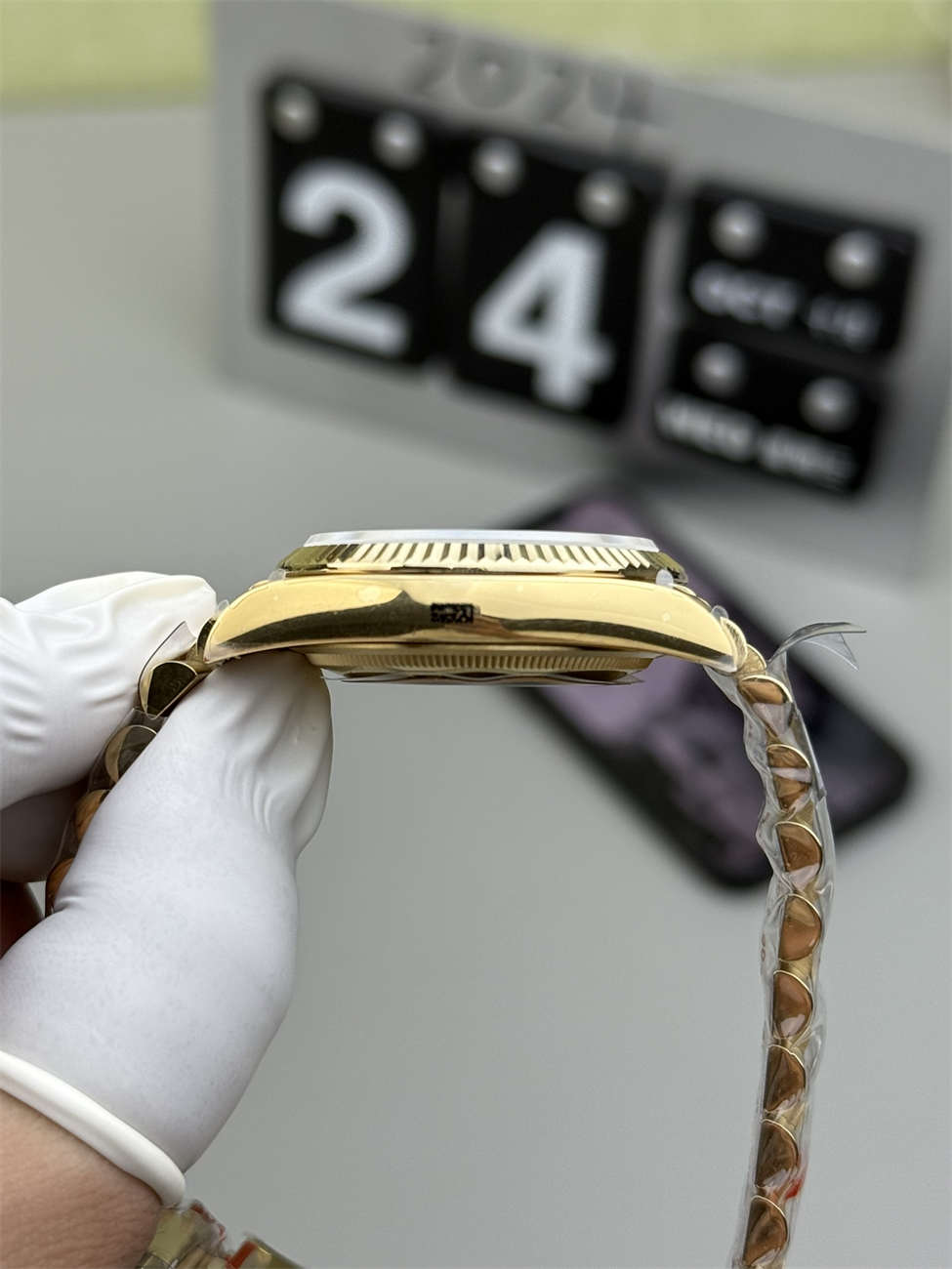 Rolex Day-Date 36 Green Roman Replica (QF Factory) – 158g Tungsten Gold