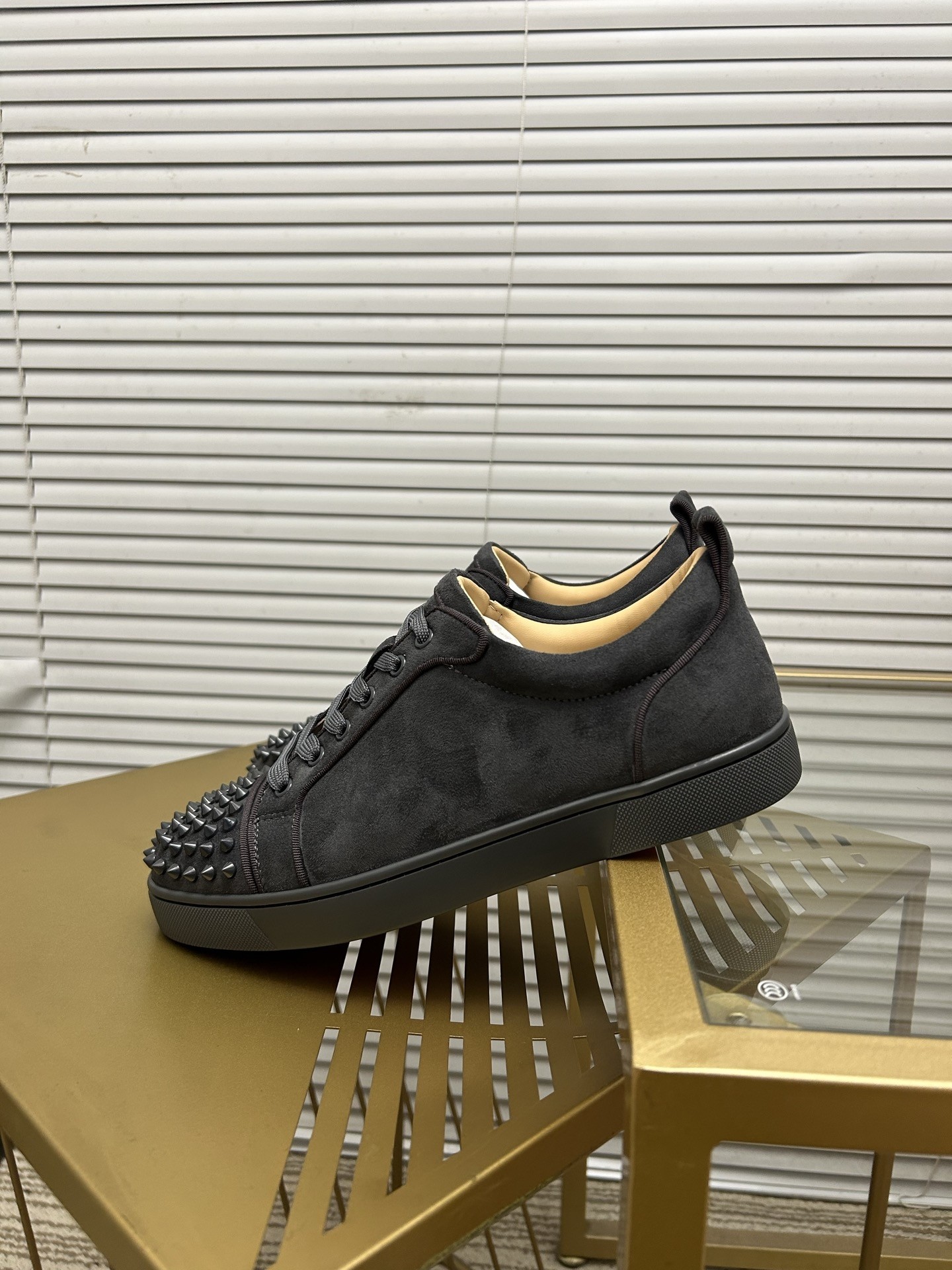 C X L Shoes