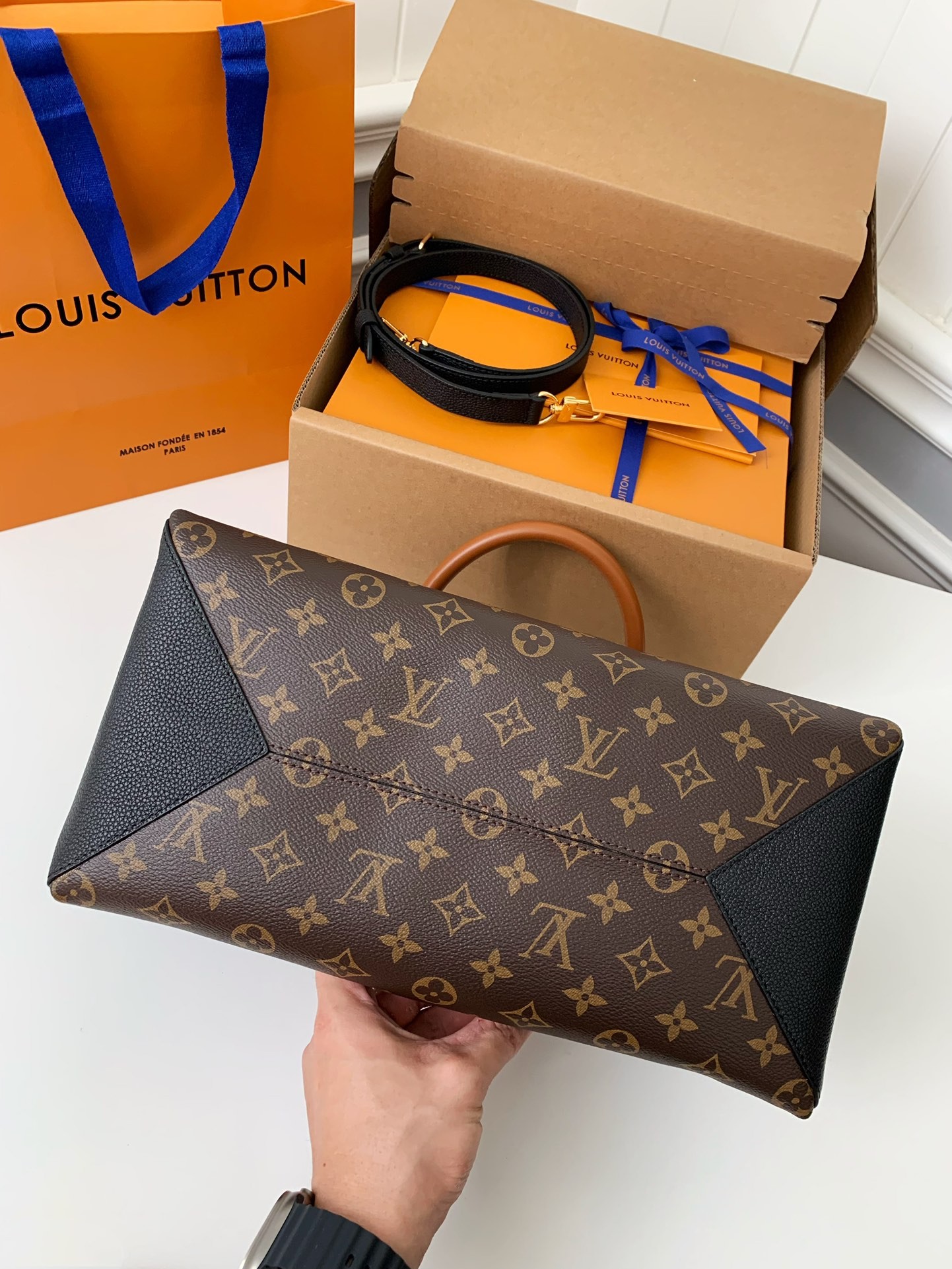 LV VENDOME 36*22*18cm