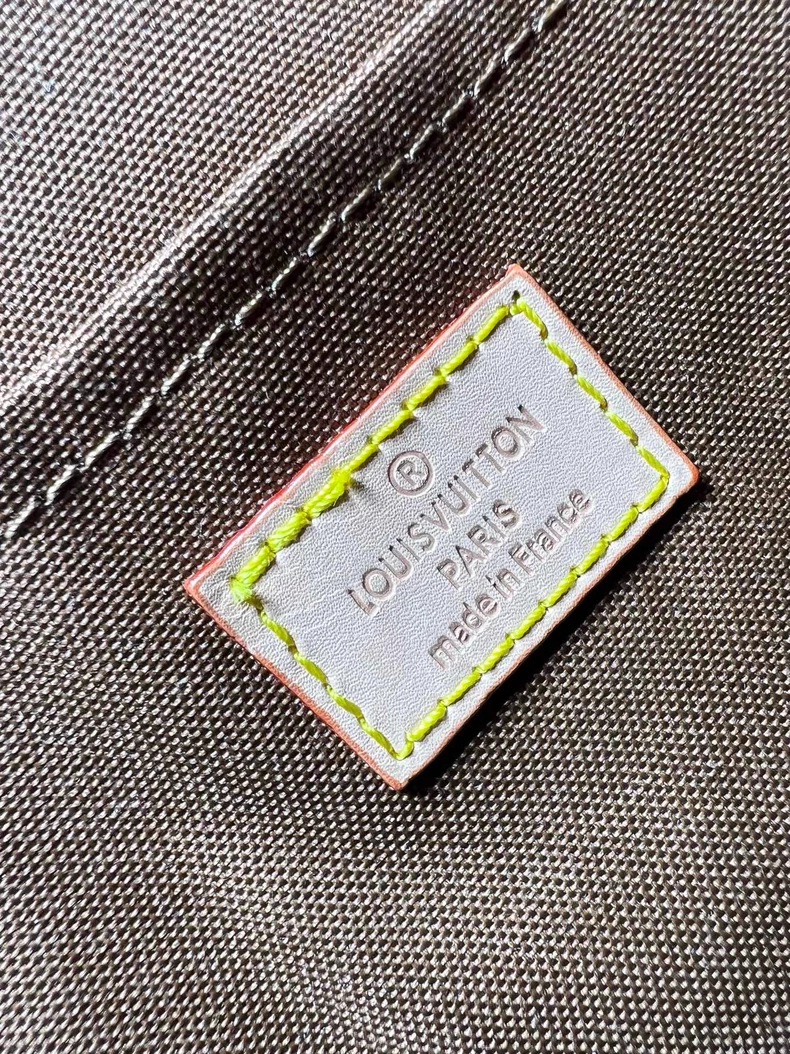 LOUIS VUITTON M46196 Ellipse PM