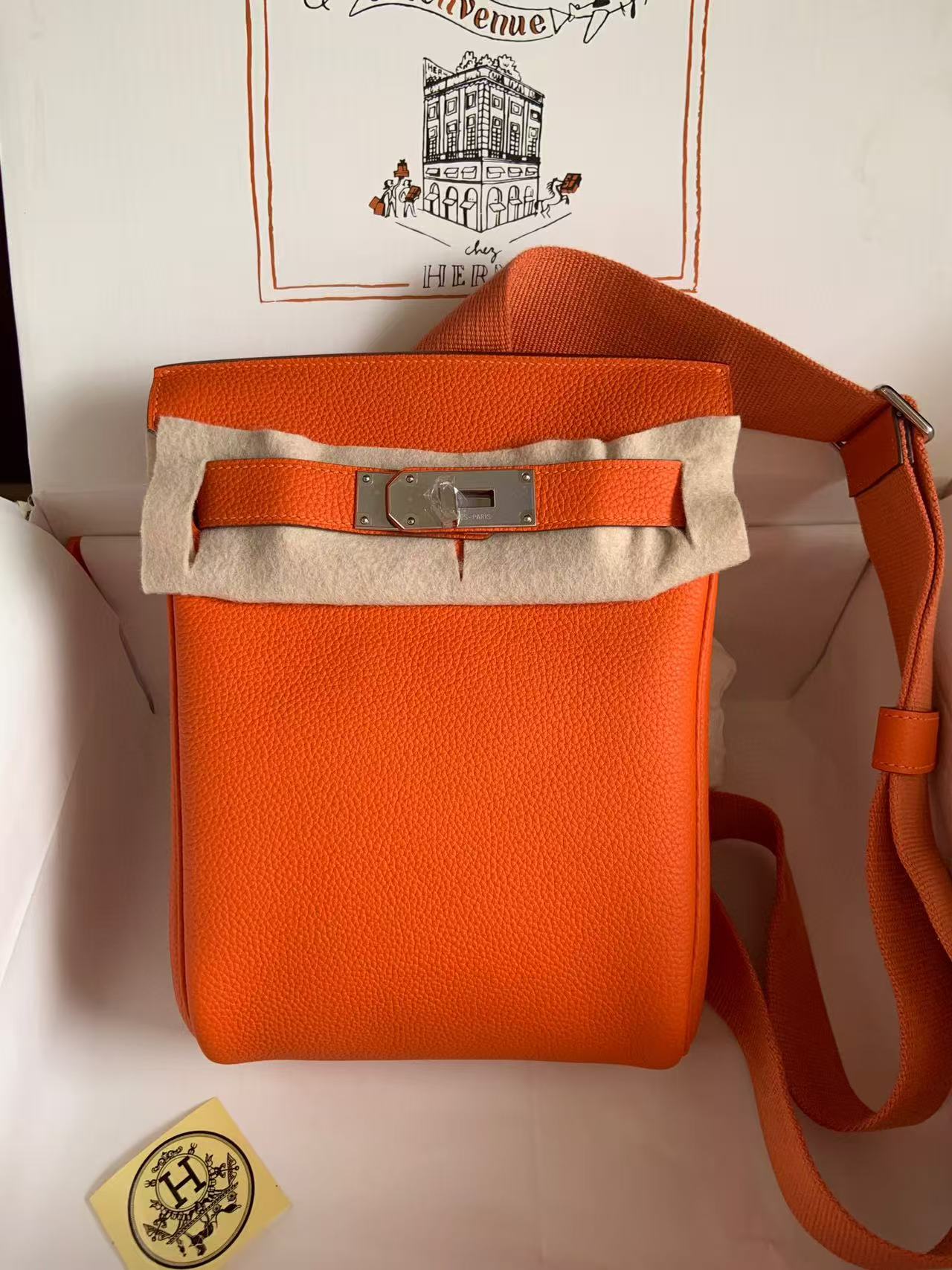 Hermès chest bag customize