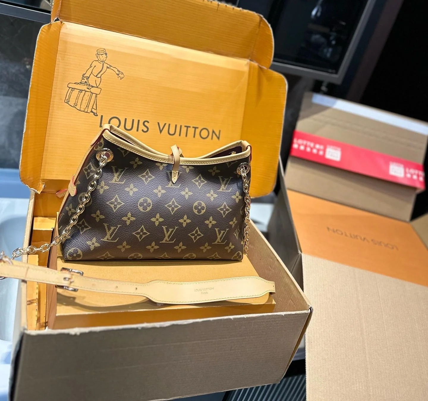 【Louis Vuitton】♢Carryall｜Available in three colors, elegant and striking♪ Fastest shipping available