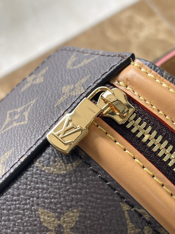 LV Bucket Bags