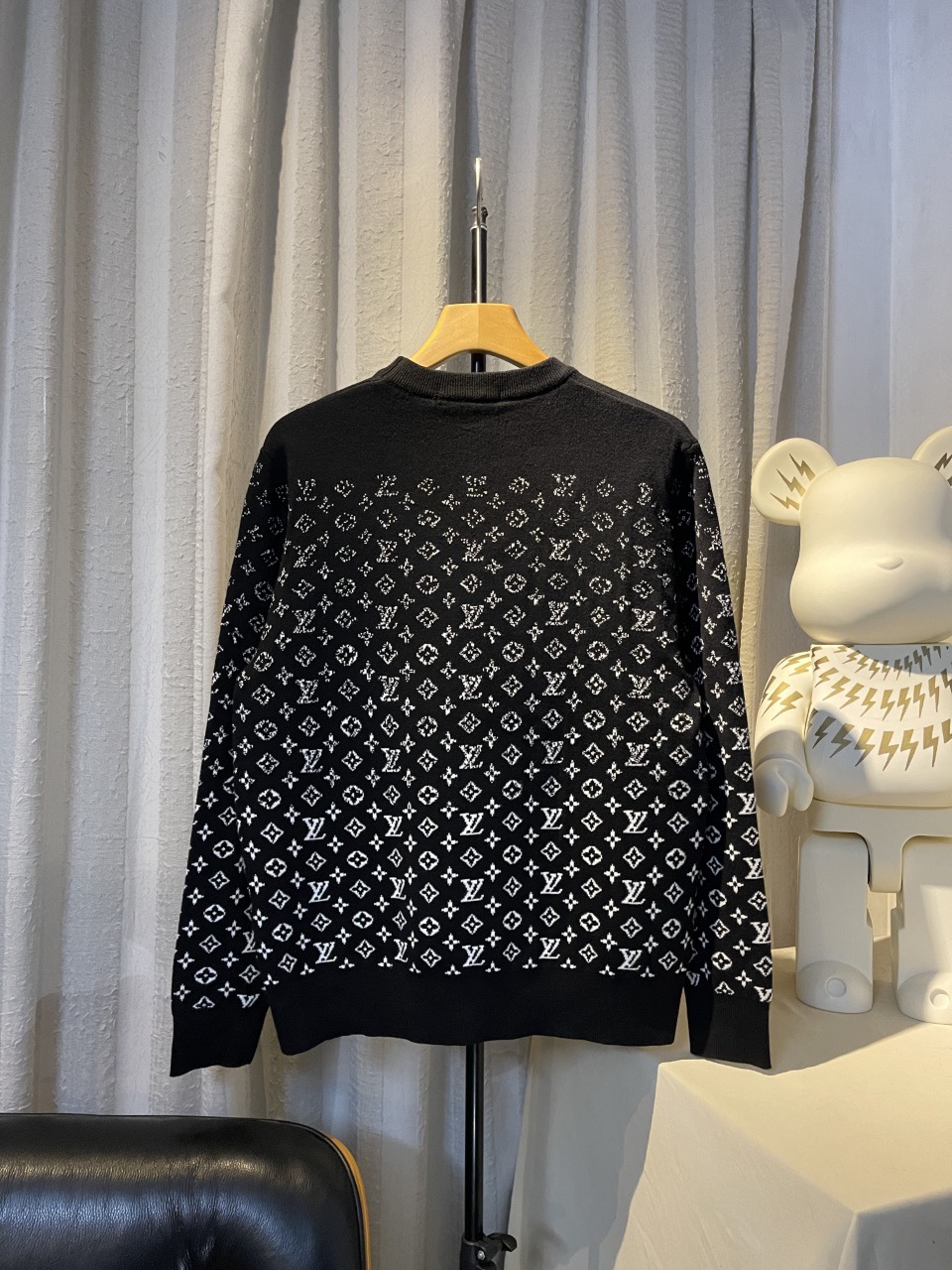 LV  Sweater 2025