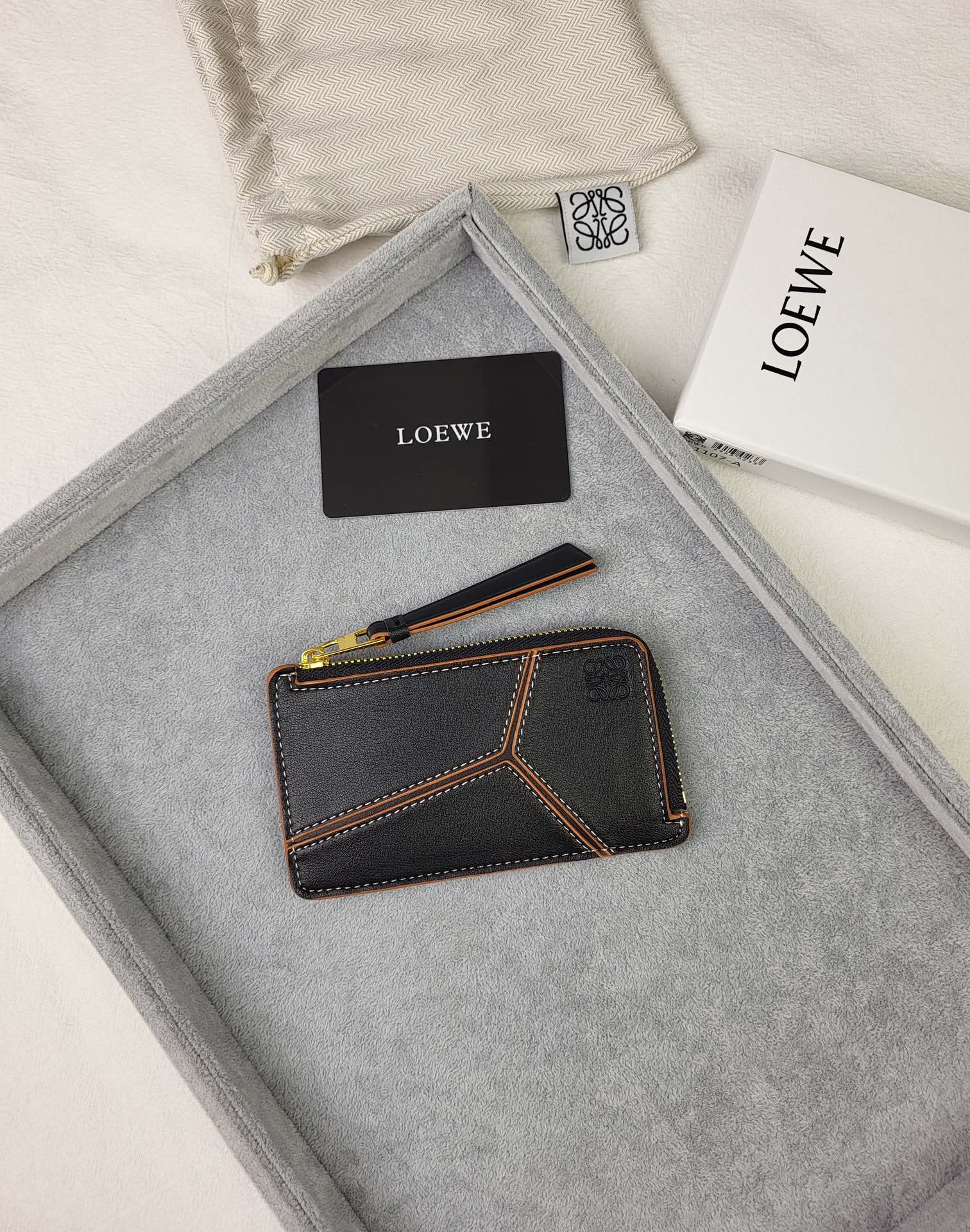 [Loewe] Elegant Mini Wallet (4 Colors) - Includes Customs Duties and Shipping - A Spring Trend Item