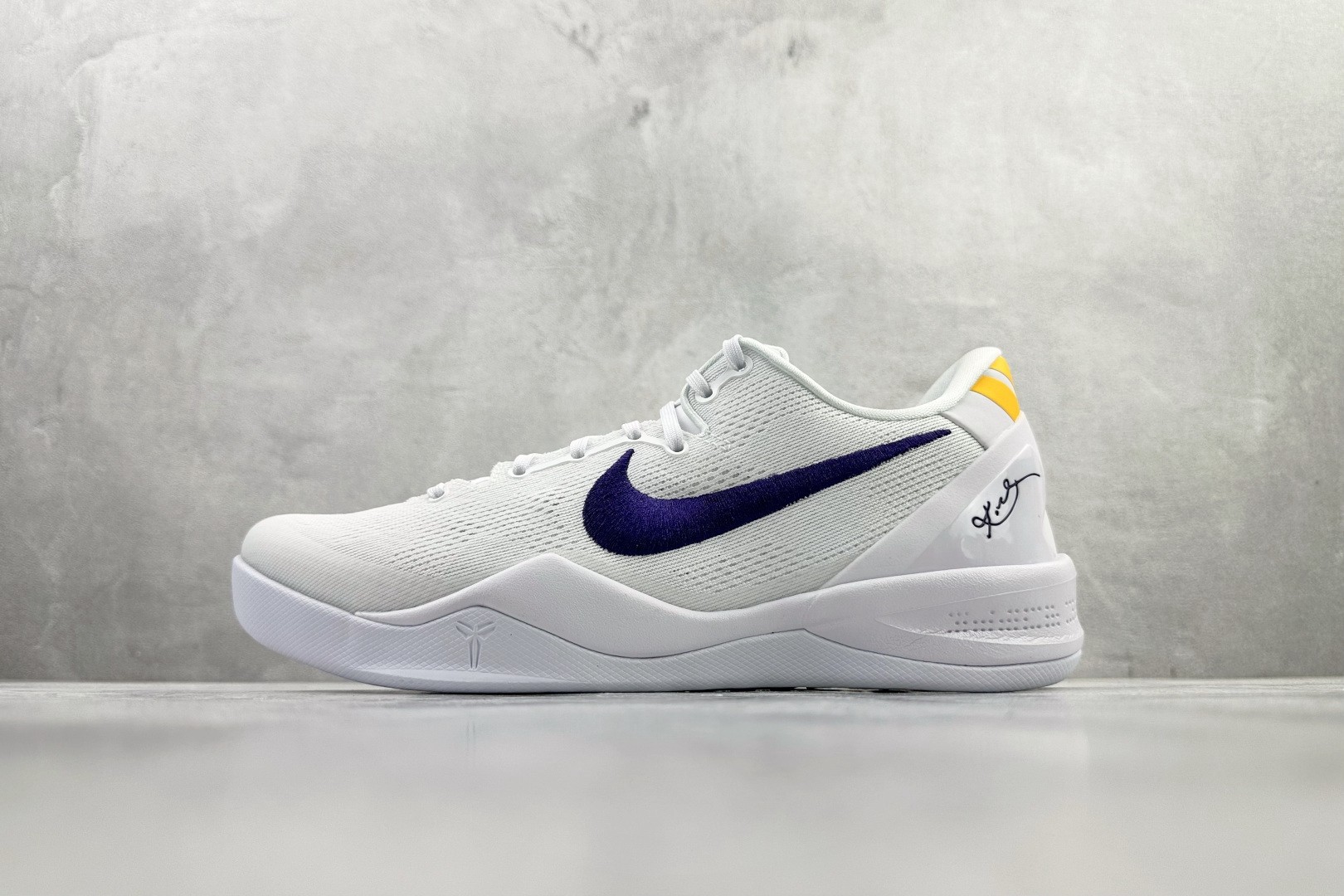 NK Kobe 8 Protro HF9550-100