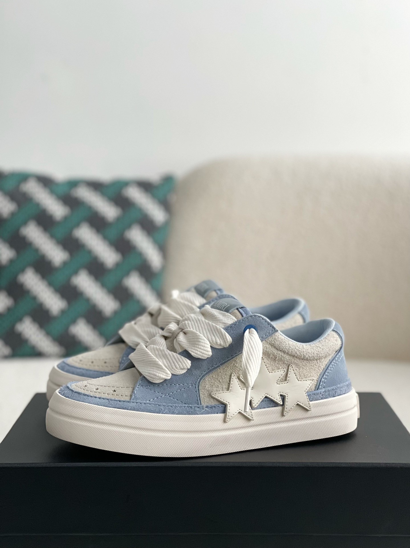 AMRI Sneakers