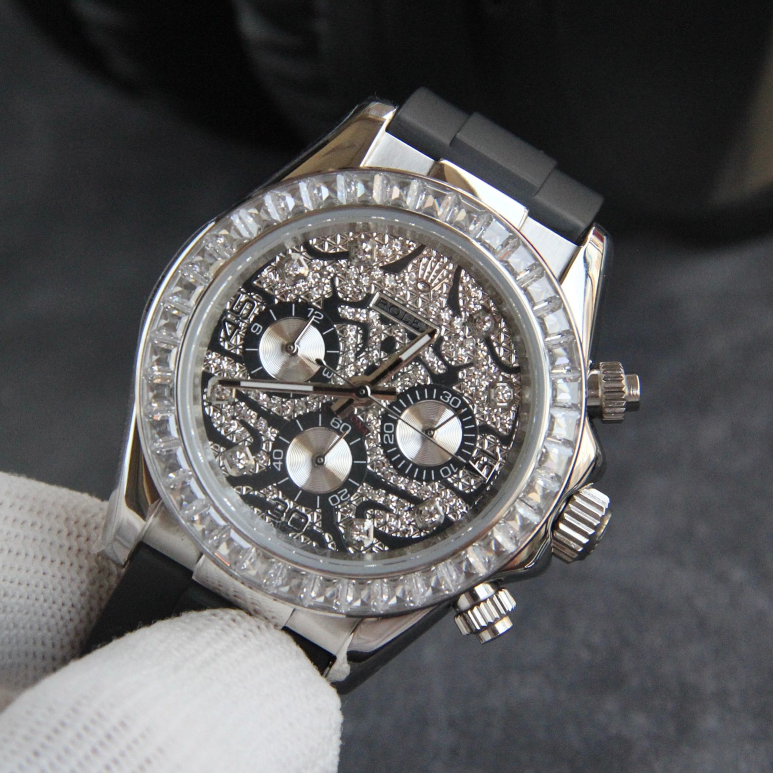 Rolxx Daytona Eye of the Tiger White Gold Dial Rubber Watch Band Size:40mm