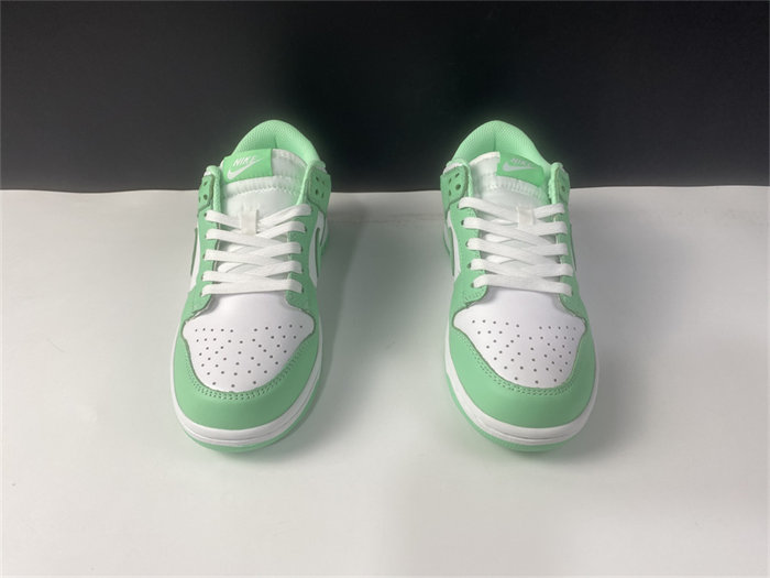 NK Dunk Low Green Glow DD1503-105