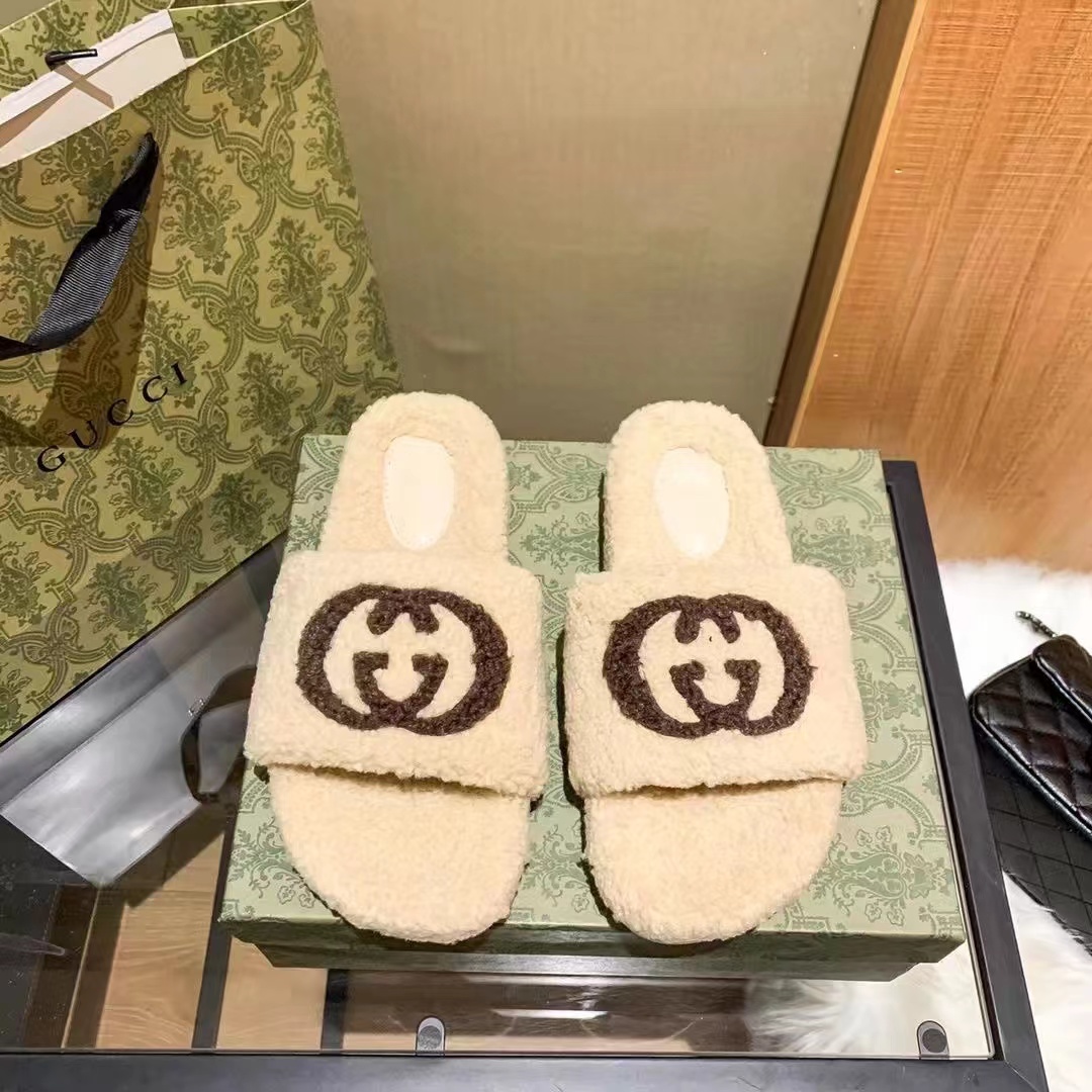 Classic Top quality plush Slippers LX-872182