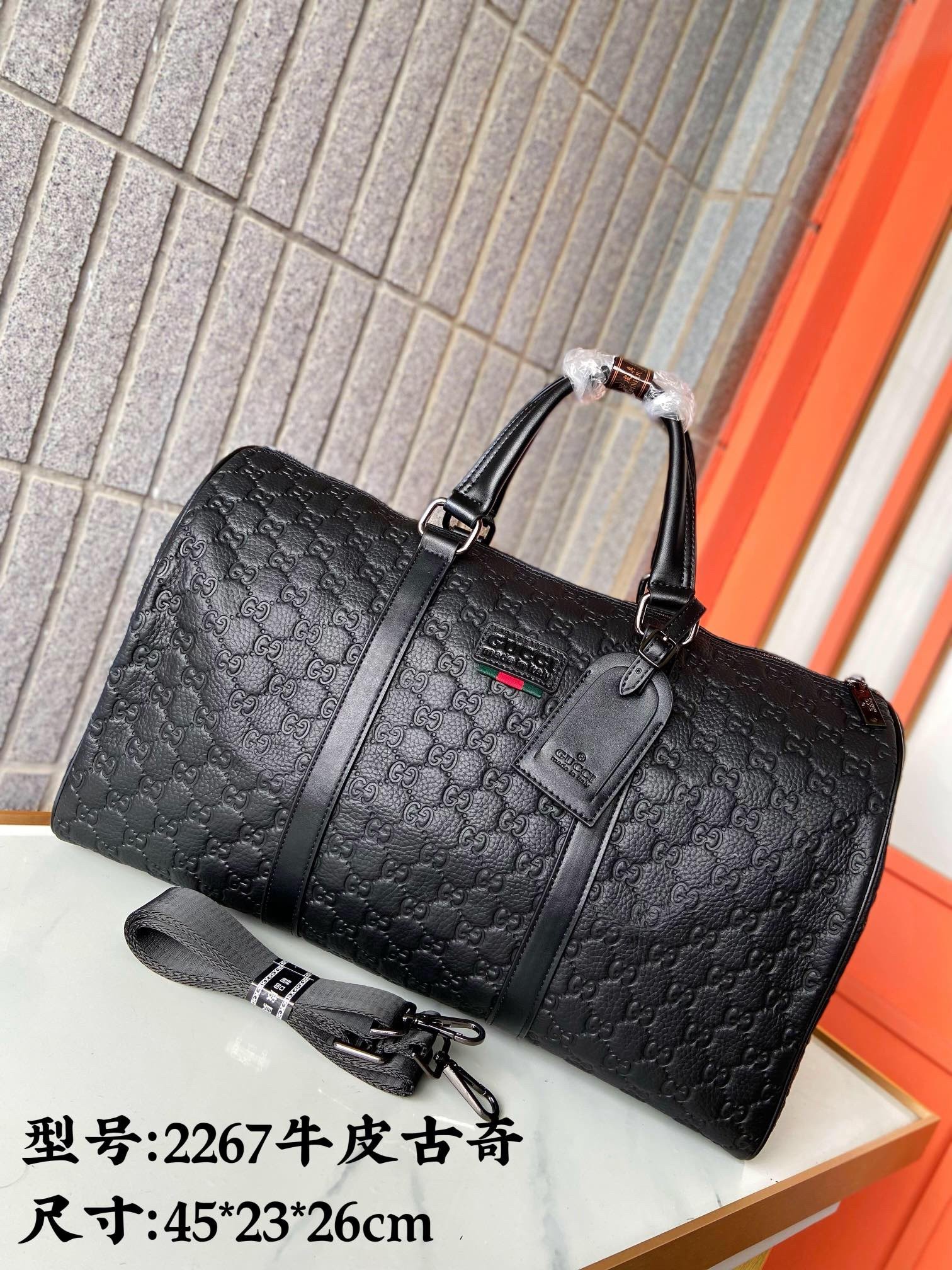 GUC Travelling bag 45x23x26cm