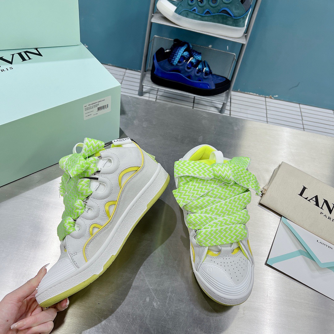 LAN Curb Sneaker 11