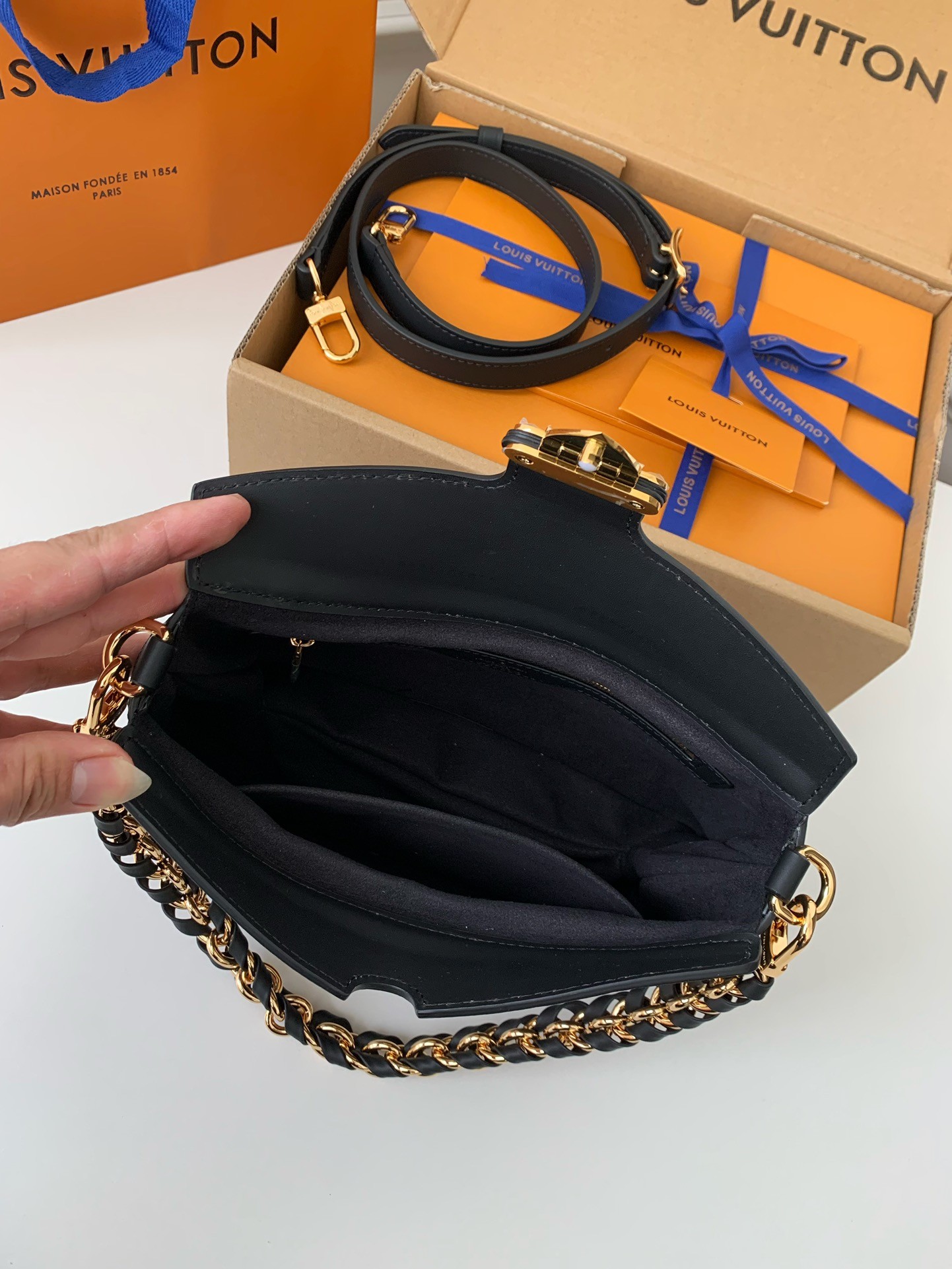 LV  TWINNY  29*19*9cm