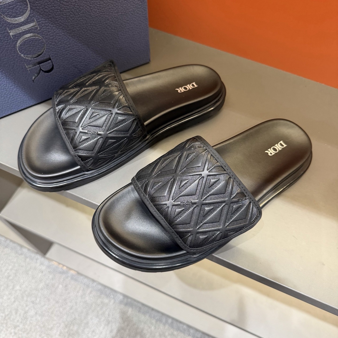 DR Slipper
