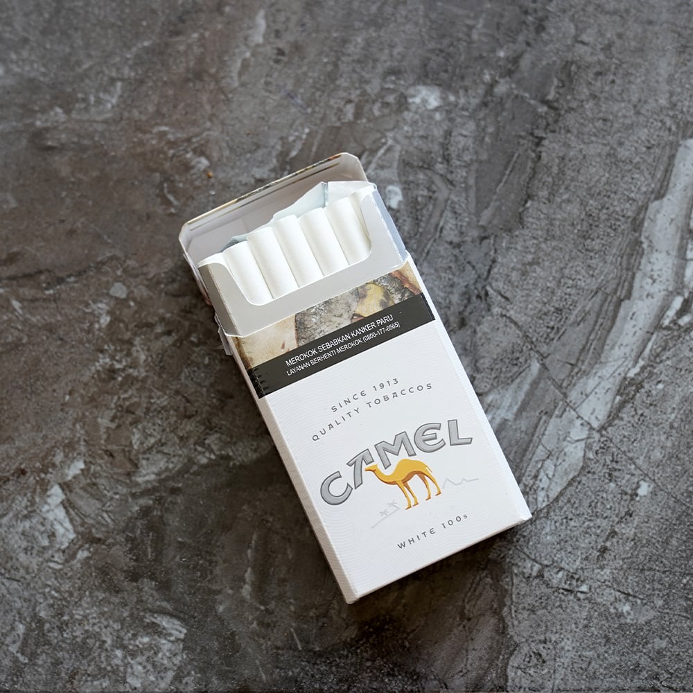 Camel White 100’s