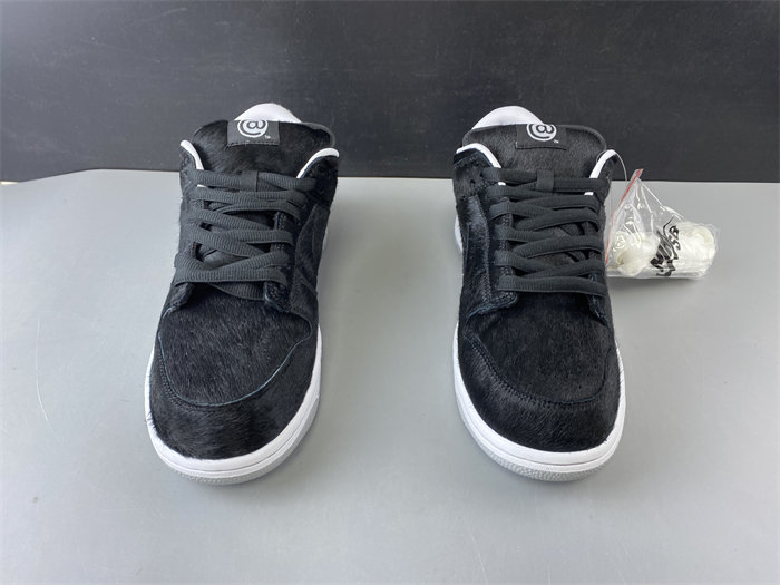 NK SB Dunk Low Medicom Toy CZ5127 001