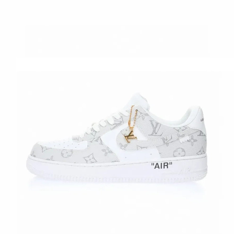 【日本未入荷】♪超入手困難LOUIS VUITTON X NIKE AIR FORCE1 ホワイトグレー【代金引換】