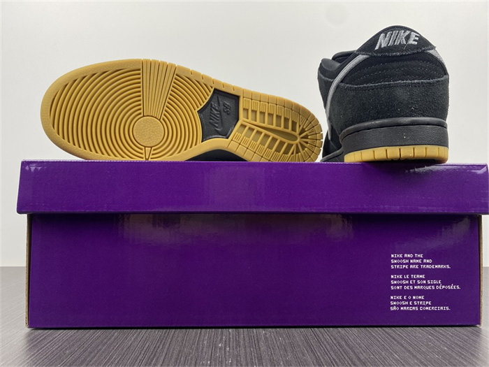 NK SB Dunk Low Fog BO6817-010