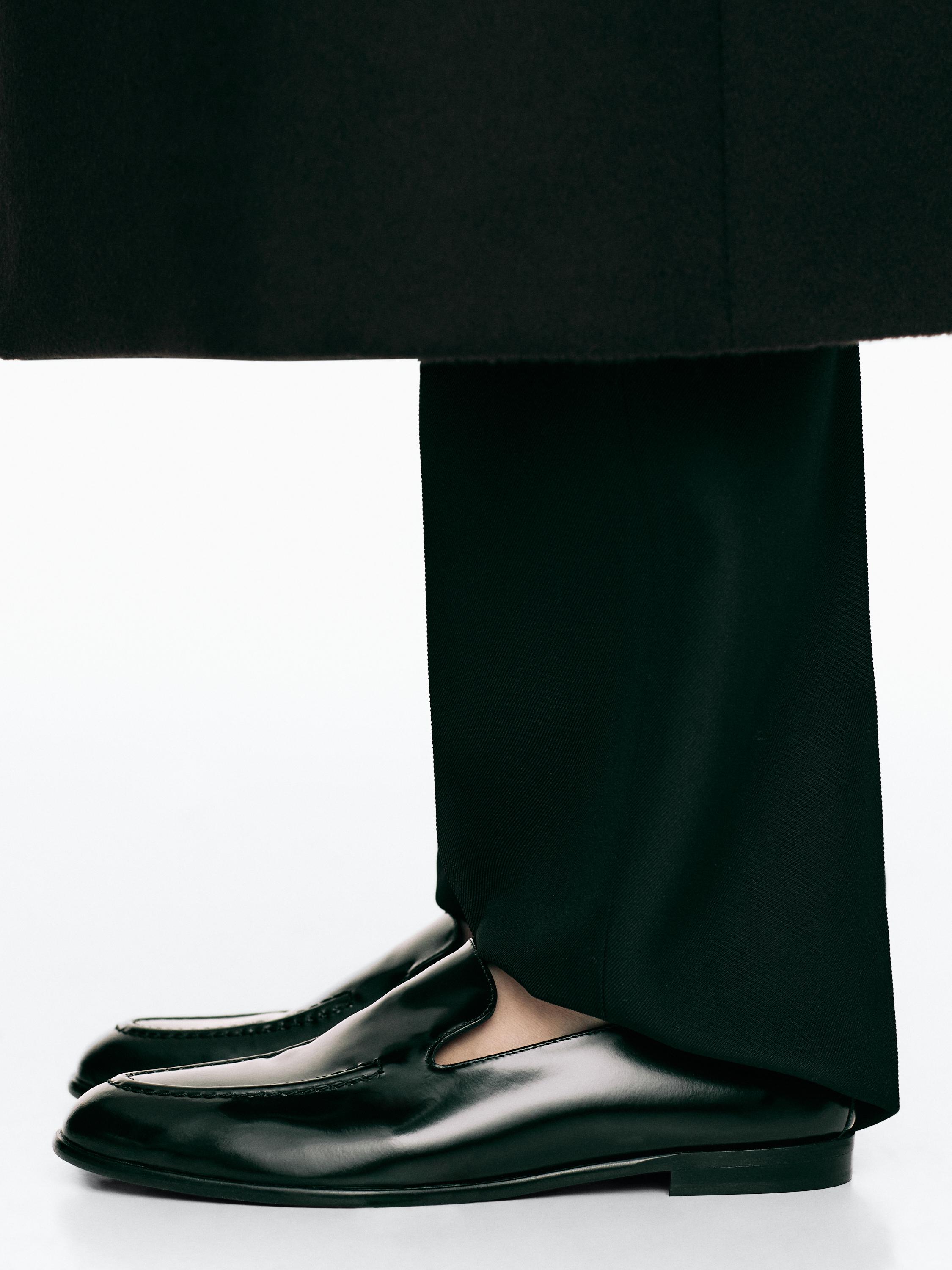 Mocasín vestir piel