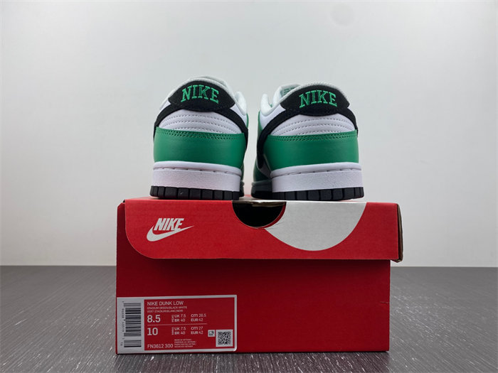 NK Dunk Low Celtics FN3612-300