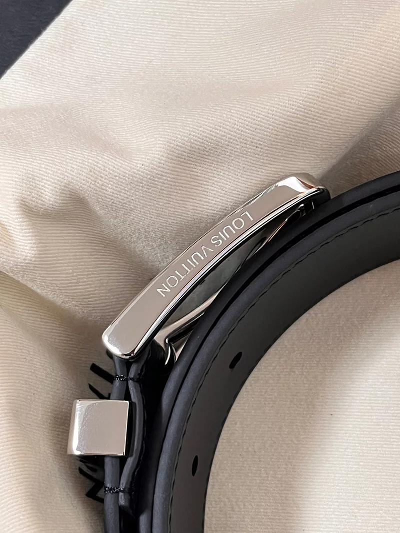 Wide1.4″ Calfskin Genuine Leather Reversible Man’s Belt PD-69000104