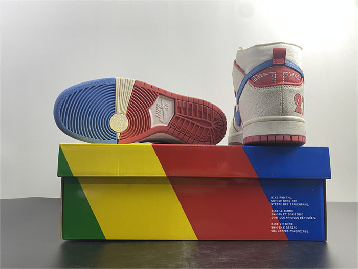 NK Dunk SB High Pro Ishod Wair x Magnus Walker DH7683-100