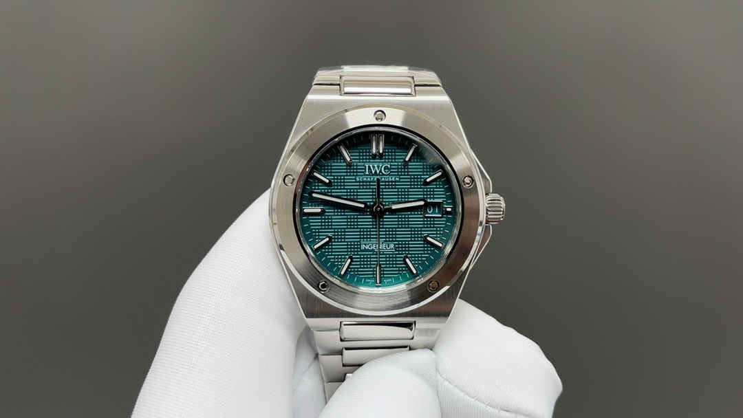 V7 IWC Ingenieur Clone – Premium 40mm Aqua Dial Replica with Full Steel Construction