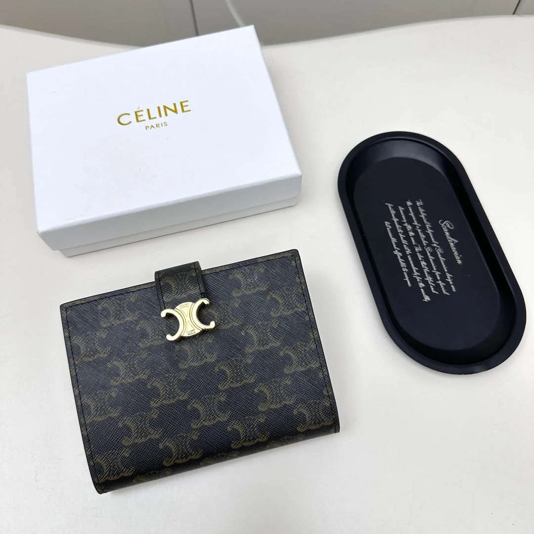 [Celine] A huge hit this spring and summer! An elegant and luxurious masterpiece.