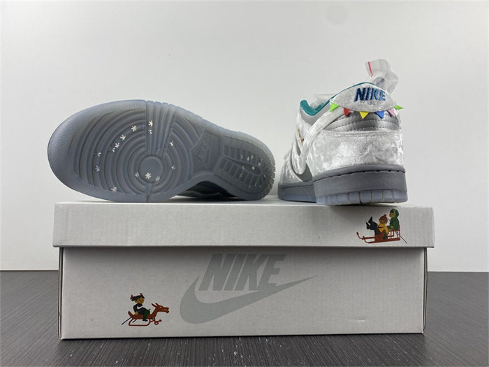 NK Dunk Low Ice DO2326-001