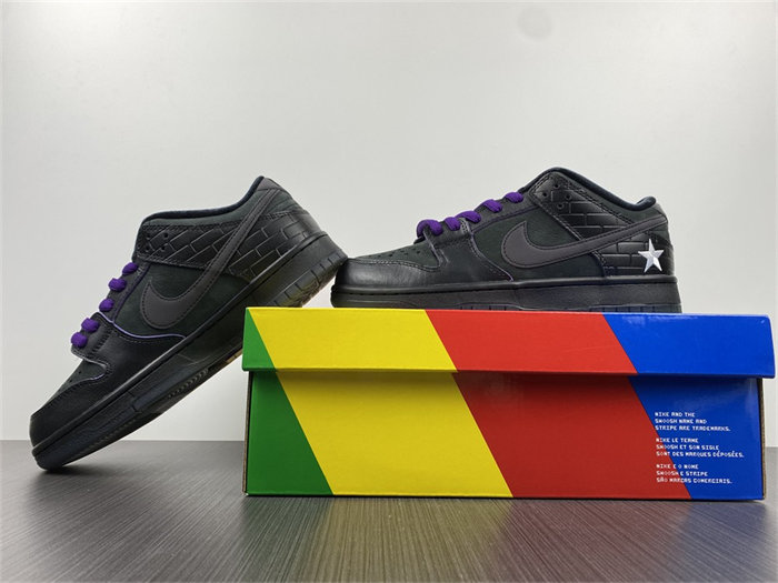 NK SB Dunk Low Familia First Avenue DJ1159-001