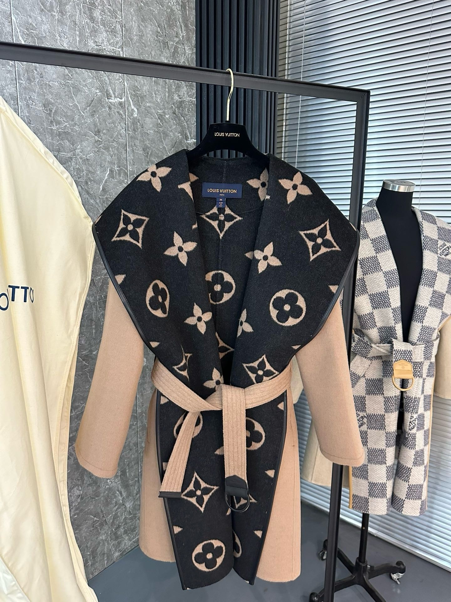 LV Cashmere coat（Women's style）（Multiple colors）