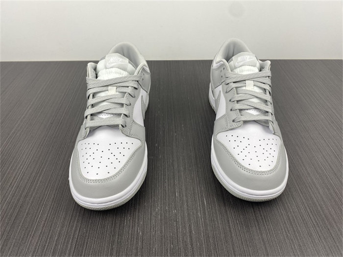 NK Dunk Low Grey Fog DD1391-103