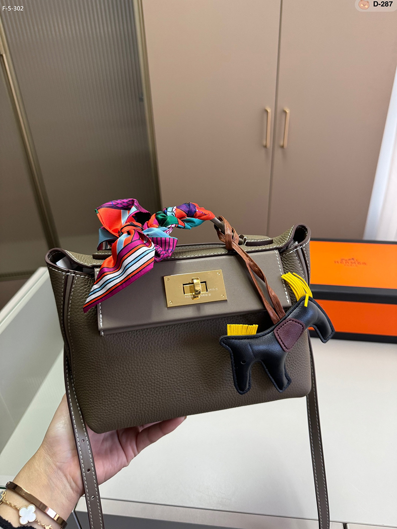 8.3″x3.9″x5.9″ leather Handbag BB-921047