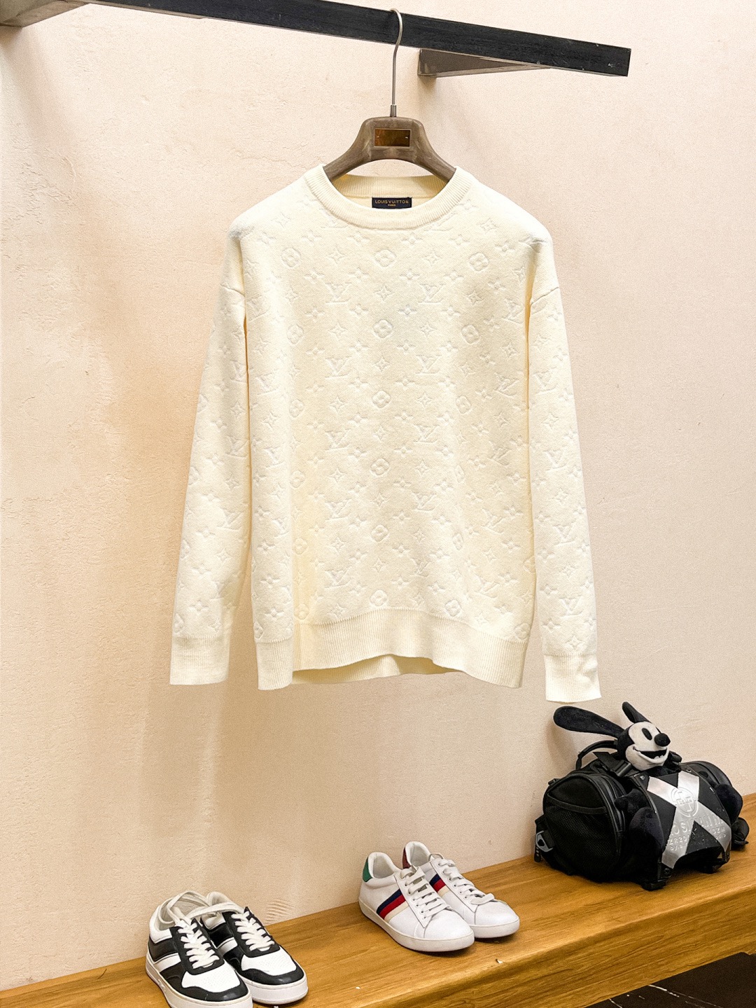 LV SWEATER 2025