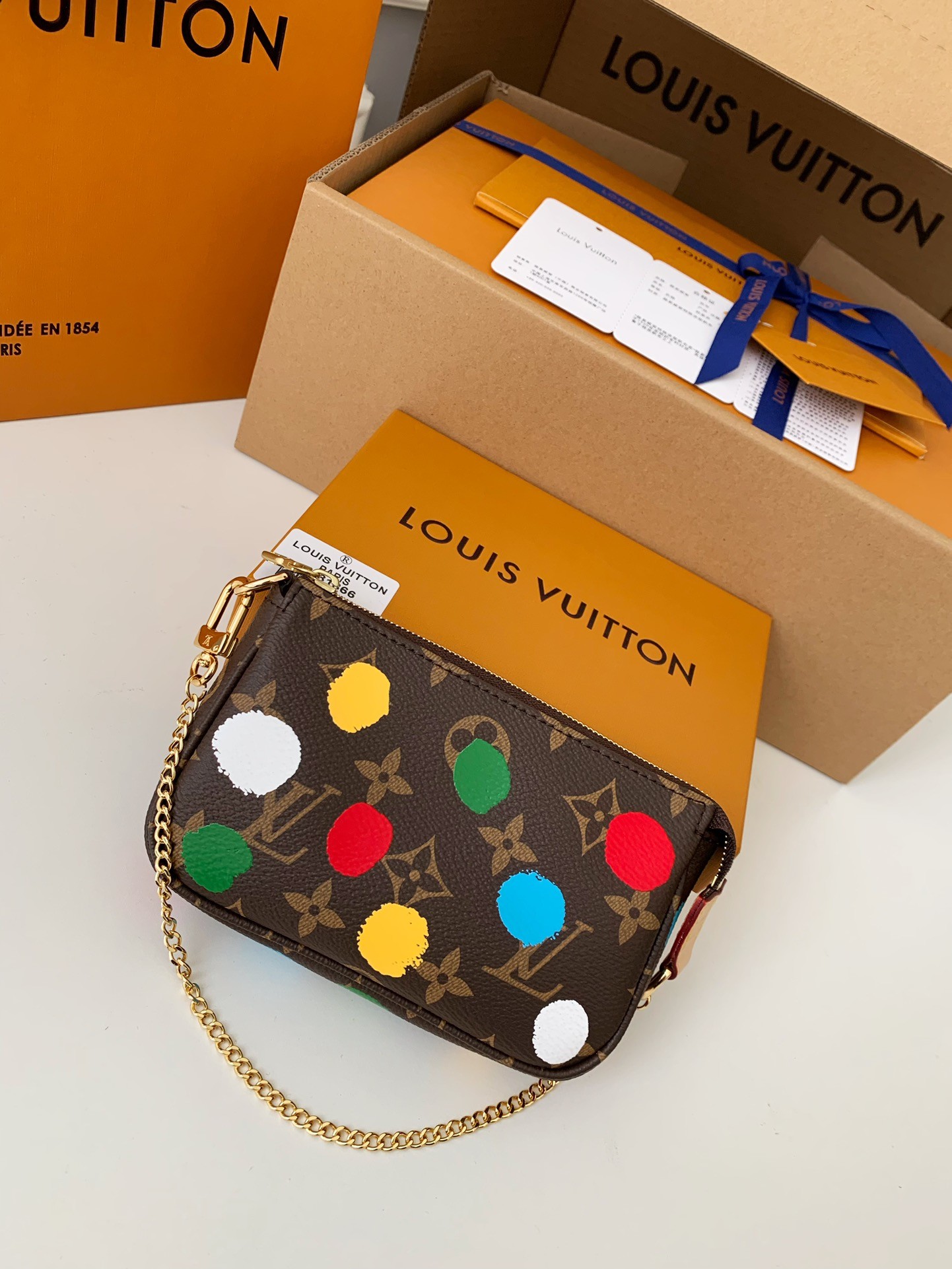 LV x YK MINI POCHETTE ACCESSOIRES 15.5*10.5*4cm