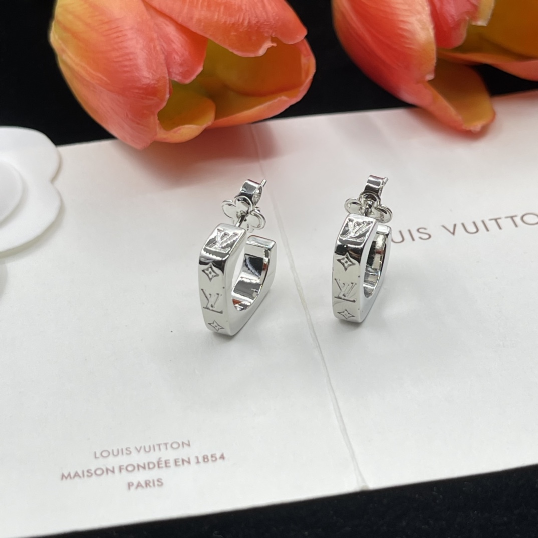 Earrings VVED-9110080