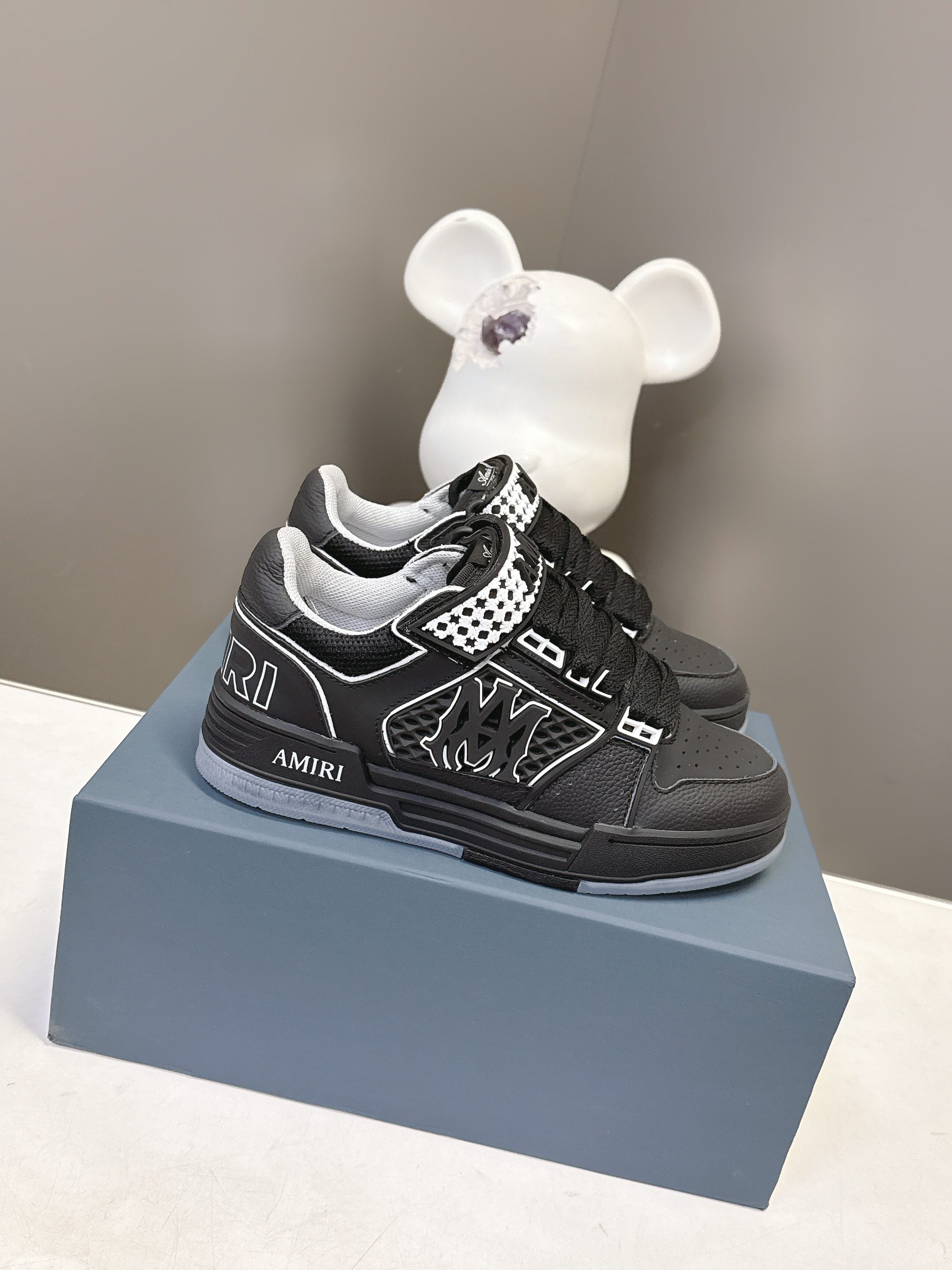 AMRI Sneakers