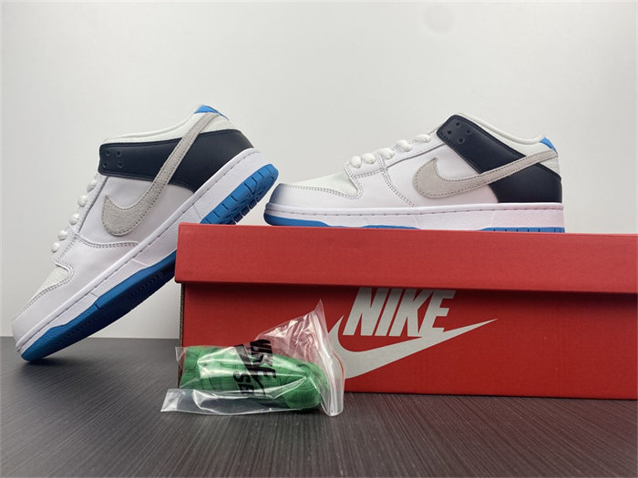 NK SB Dunk Low Laser Blue BQ6817-101