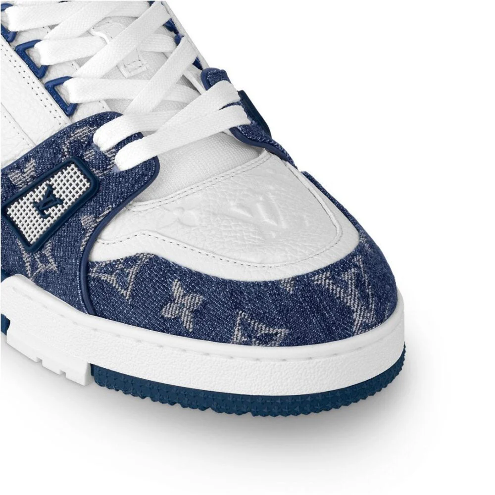 LV  Trainer Sneaker