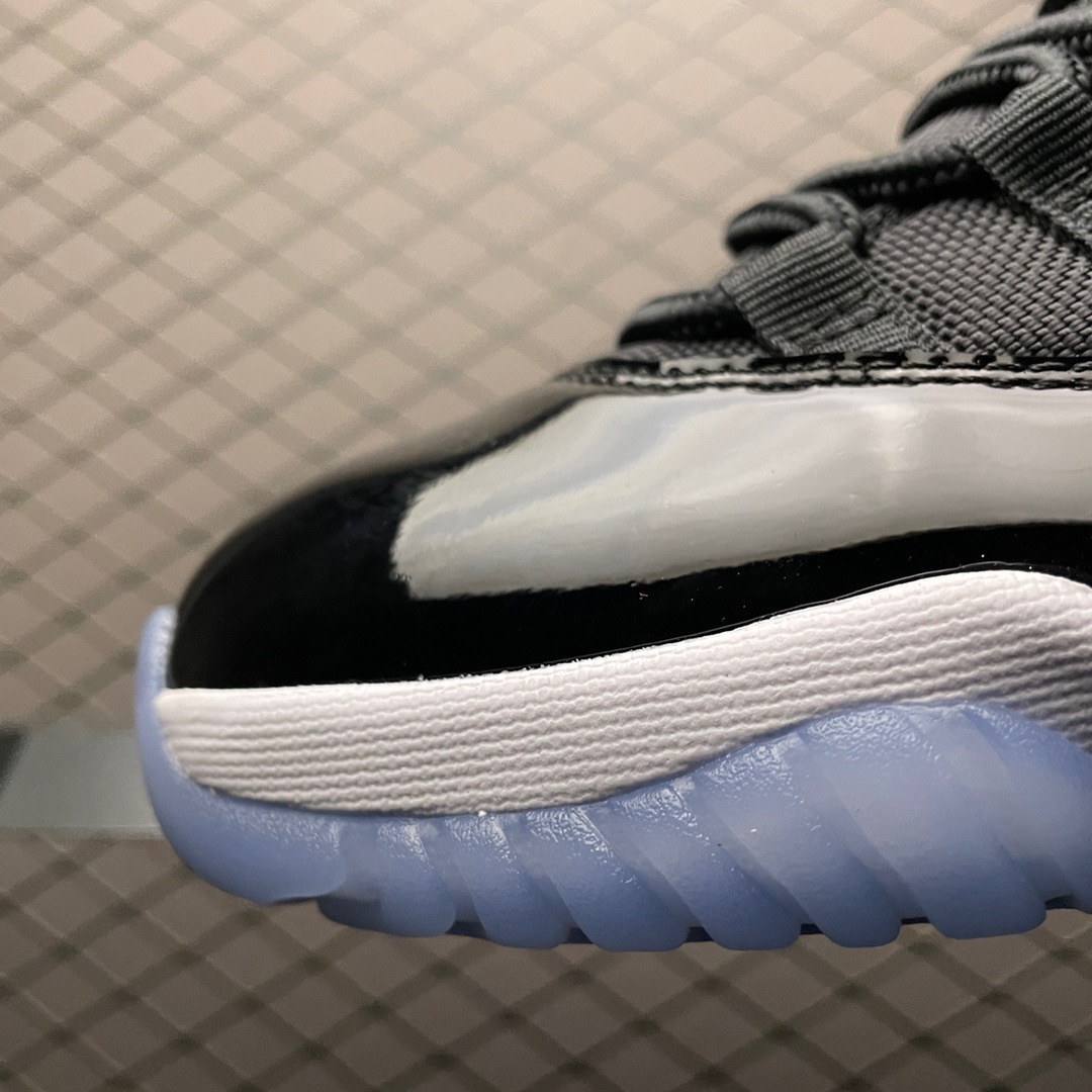 JRD 11 Retro Space Jam 378037-003