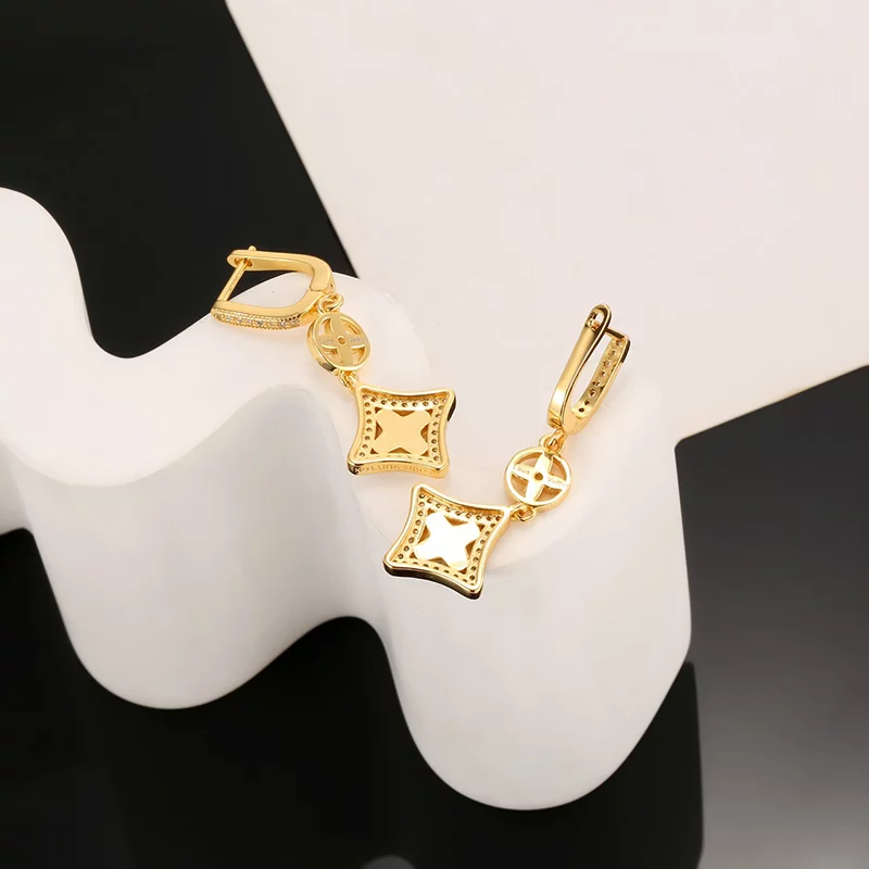 Stone-set Flowers Earrings ED-931324
